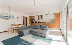 Lovely & New Beach Apartment